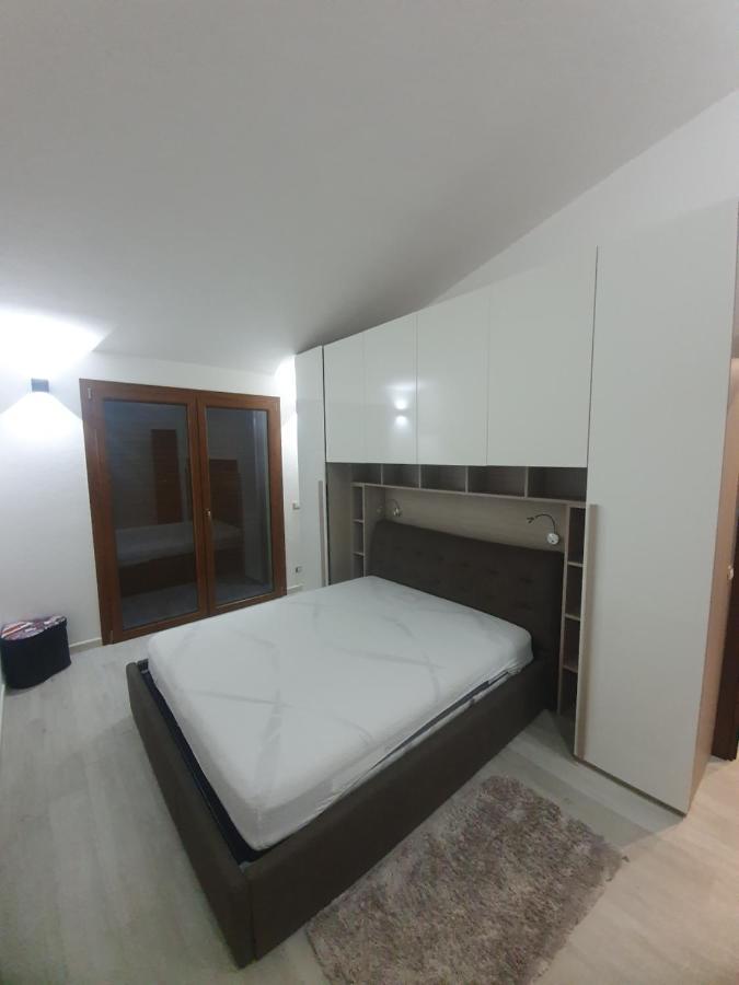 Appartamento Stangoni Badesi Kültér fotó