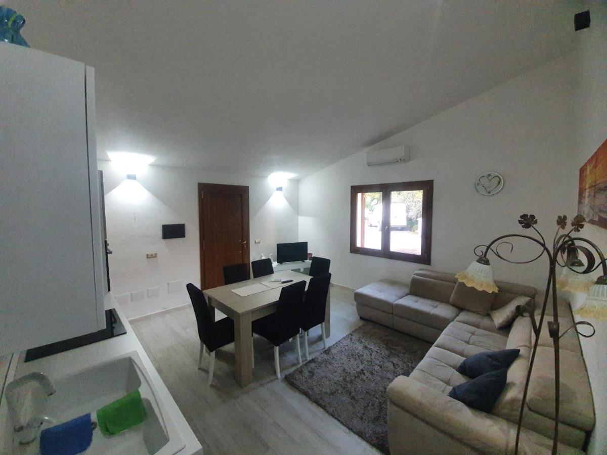 Appartamento Stangoni Badesi Kültér fotó