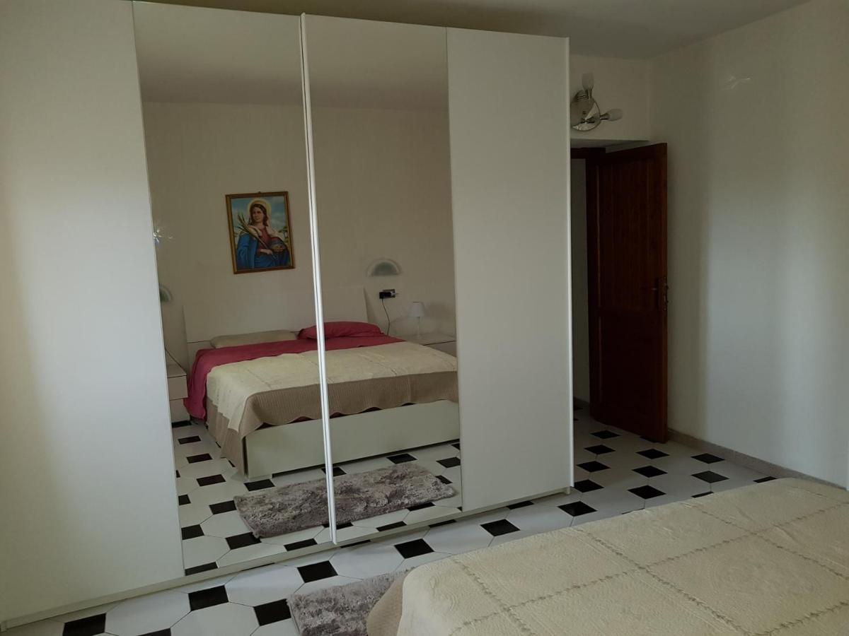 Appartamento Stangoni Badesi Kültér fotó